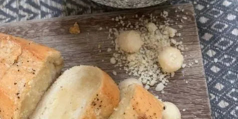Macadamia-Buttered Garlic Bread